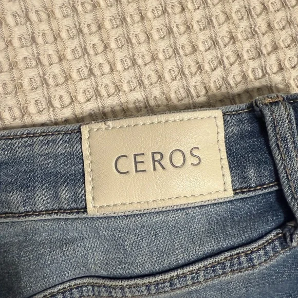 Ceros Stylish Blue Women's Skinny Jeans - Picture 7 of 10